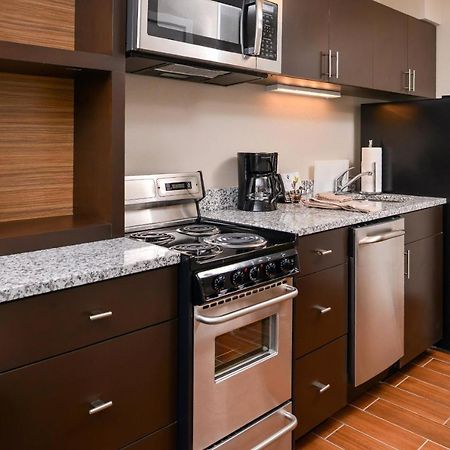 Towneplace Suites By Marriott Charleston-West Ashley Экстерьер фото